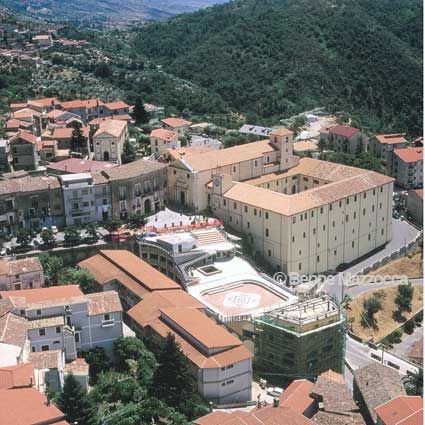 TAVERNA