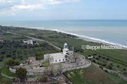FARO PUNTA STILO