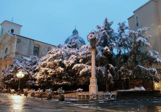 statua della madonna Immacolata Corso Mazzini 2011